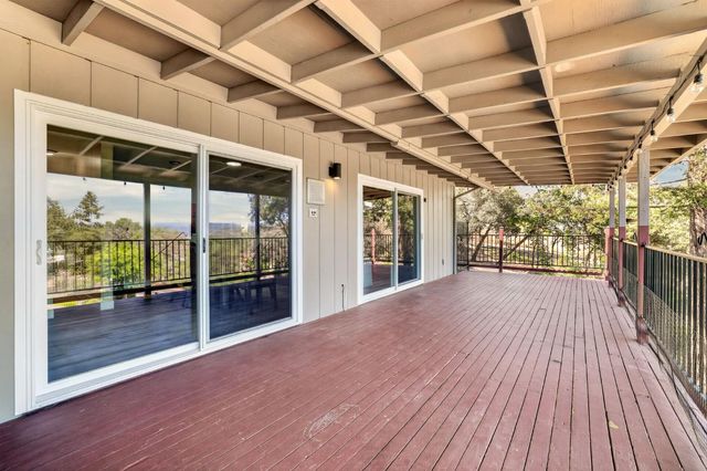 14 Sylvan Vista Dr, Auburn, CA 95603