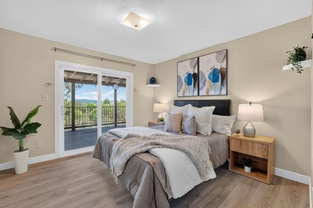 14 Sylvan Vista Dr, Auburn, CA 95603