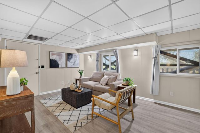 14 Sylvan Vista Dr, Auburn, CA 95603