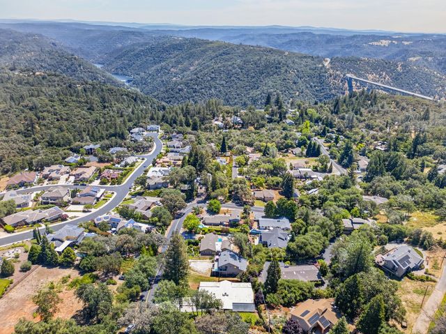 14 Sylvan Vista Dr, Auburn, CA 95603