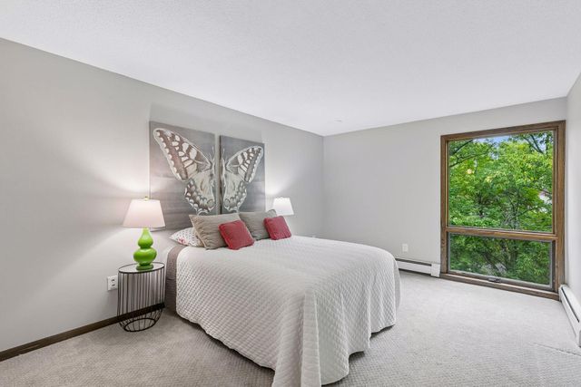6115 Lincoln Drive 353, Edina, MN 55436