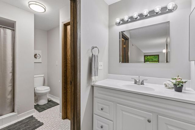 6115 Lincoln Drive 353, Edina, MN 55436