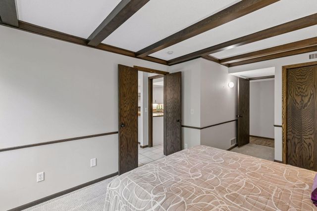 6115 Lincoln Drive 353, Edina, MN 55436