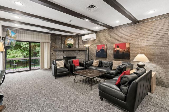 6115 Lincoln Drive 353, Edina, MN 55436