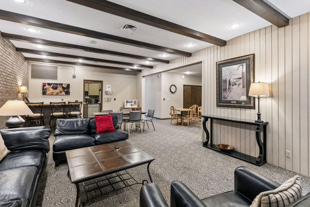 6115 Lincoln Drive 353, Edina, MN 55436