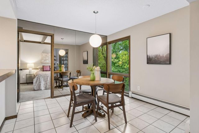 6115 Lincoln Drive 353, Edina, MN 55436