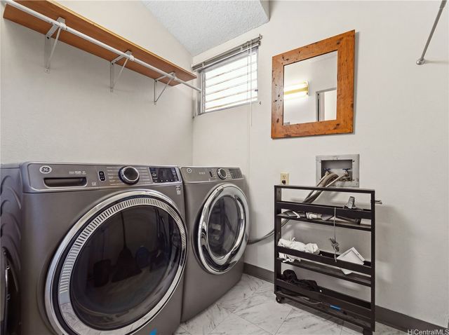 92-1217 Uahanai Street, Kapolei, HI 96707