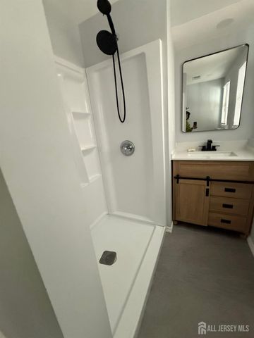 25 bartman Road, East Brunswick, NJ 08816