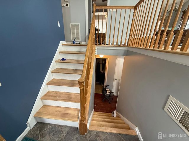 25 bartman Road, East Brunswick, NJ 08816