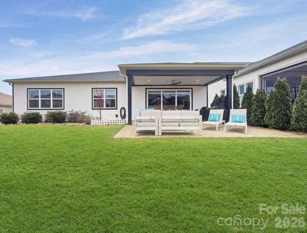 511 Bowline Drive, Denver, NC 28037