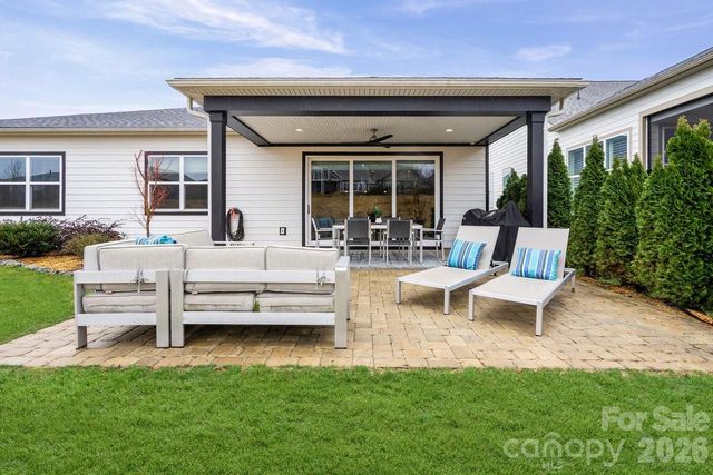 511 Bowline Drive, Denver, NC 28037