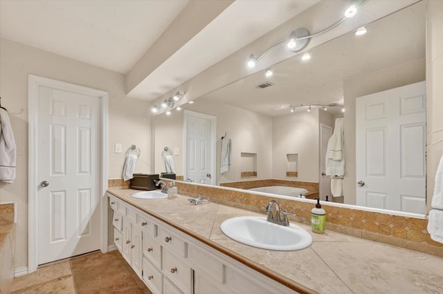 611 Harvest Glen Drive, Richardson, TX 75081