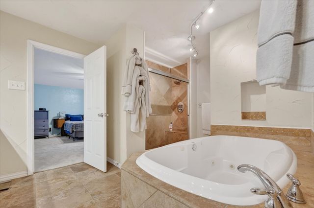 611 Harvest Glen Drive, Richardson, TX 75081