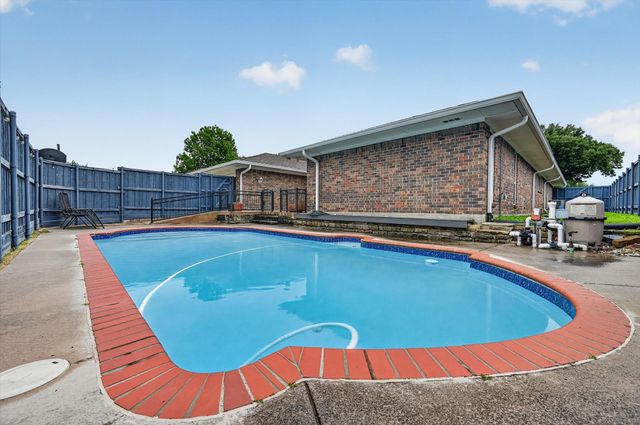 611 Harvest Glen Drive, Richardson, TX 75081