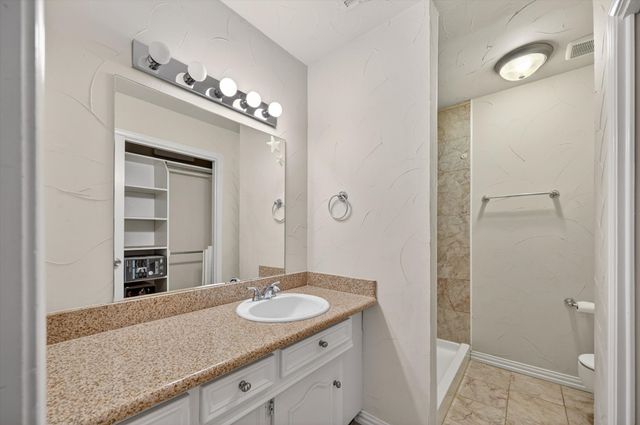 611 Harvest Glen Drive, Richardson, TX 75081