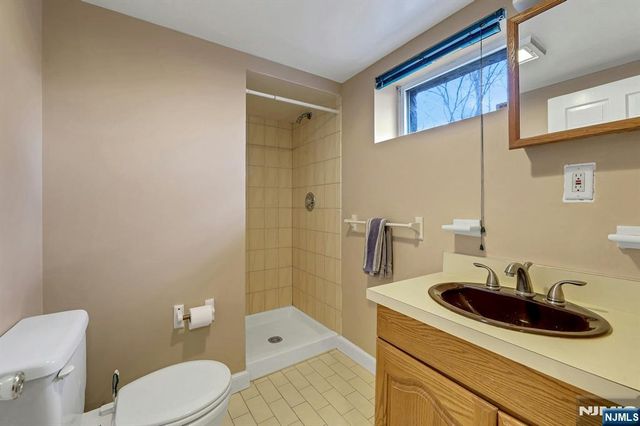 103 E Mahwah Road, Mahwah, NJ 07430