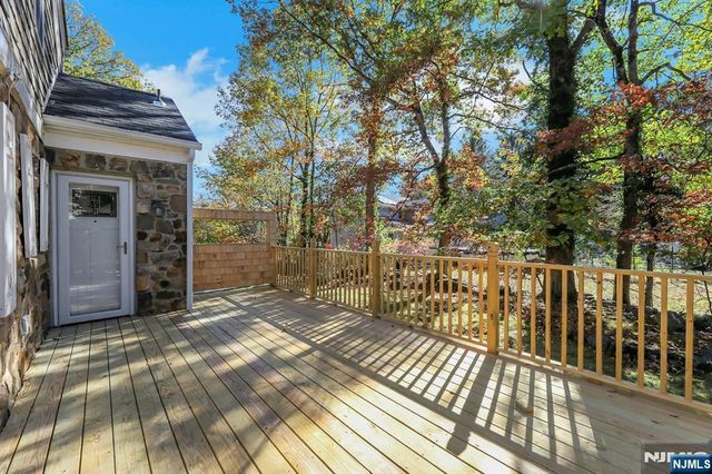 103 E Mahwah Road, Mahwah, NJ 07430