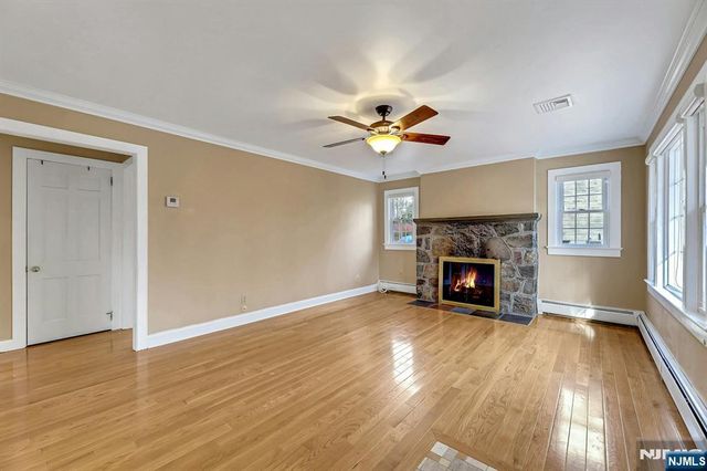 103 E Mahwah Road, Mahwah, NJ 07430