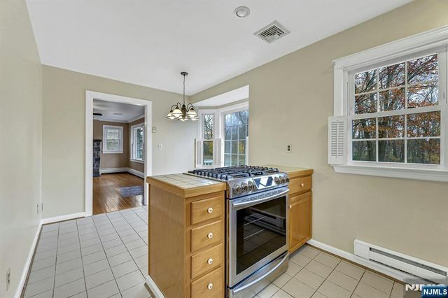 103 E Mahwah Road, Mahwah, NJ 07430