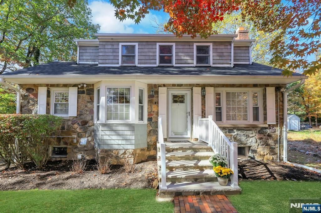 103 E Mahwah Road, Mahwah, NJ 07430