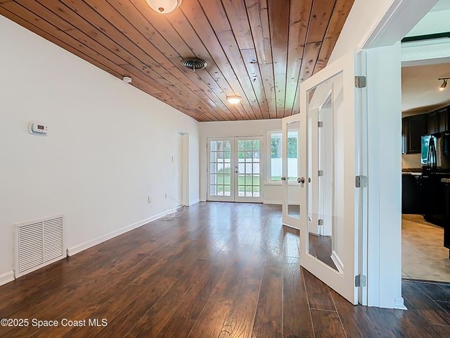 819 W Whitmire Drive, Melbourne, FL 32935