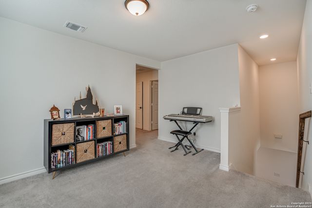 1806 OVERLOOK BND, San Antonio, TX 78245