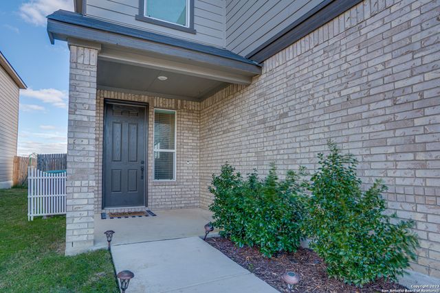 1806 OVERLOOK BND, San Antonio, TX 78245
