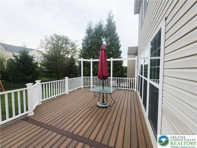 8858 Pathfinder Road, Upper Macungie Twp, PA 18031