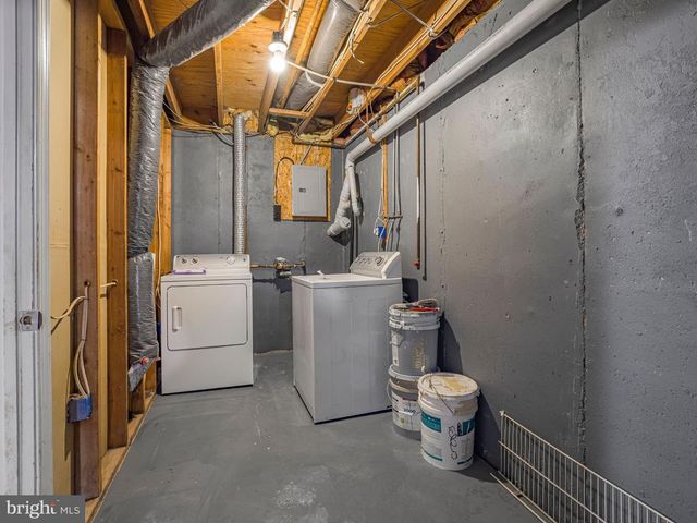 1 SEQUOIA CT, Bear, DE 19701