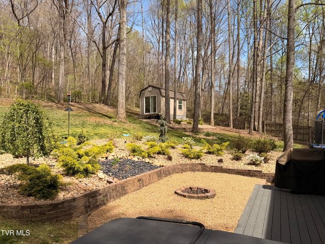 1049 Millway Court, Jonesborough, TN 37659