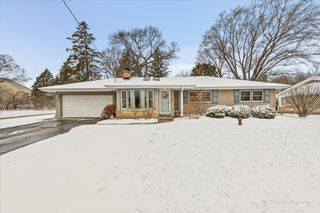 1N536 Highland Avenue, Glen Ellyn, IL 60137