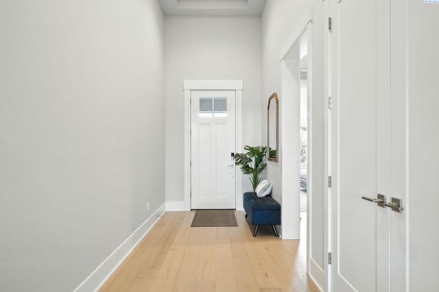 411 Epic St, Richland, WA 99352