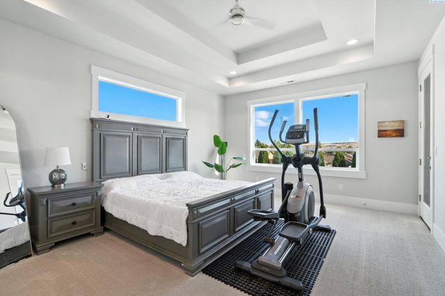 411 Epic St, Richland, WA 99352