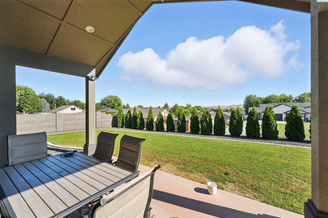 411 Epic St, Richland, WA 99352