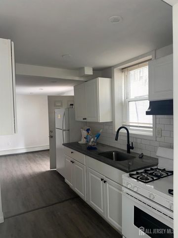 308 2nd Street 1, Elizabeth, NJ 07206