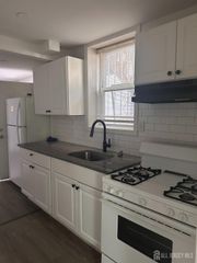 308 2nd Street 1, Elizabeth, NJ 07206