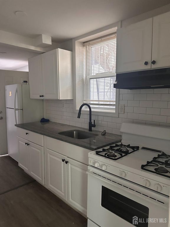 308 2nd Street 1, Elizabeth, NJ 07206