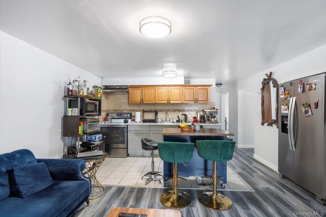 569 Peninsula Boulevard, Cedarhurst, NY 11516