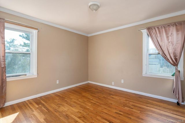 569 Peninsula Boulevard, Cedarhurst, NY 11516