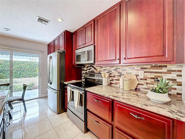 5043 Pointe Emerald Ln, Boca Raton, FL 33486