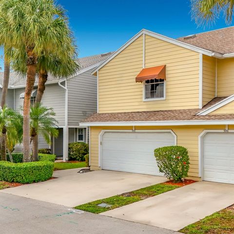 5043 Pointe Emerald Ln, Boca Raton, FL 33486