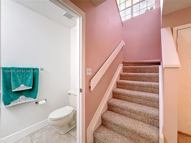 5043 Pointe Emerald Ln, Boca Raton, FL 33486
