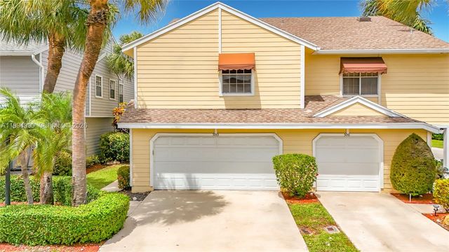 5043 Pointe Emerald Ln, Boca Raton, FL 33486