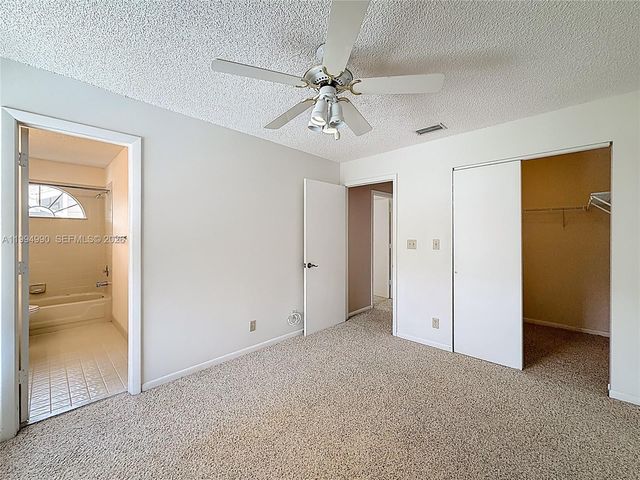 5043 Pointe Emerald Ln, Boca Raton, FL 33486