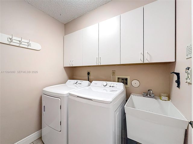 5043 Pointe Emerald Ln, Boca Raton, FL 33486