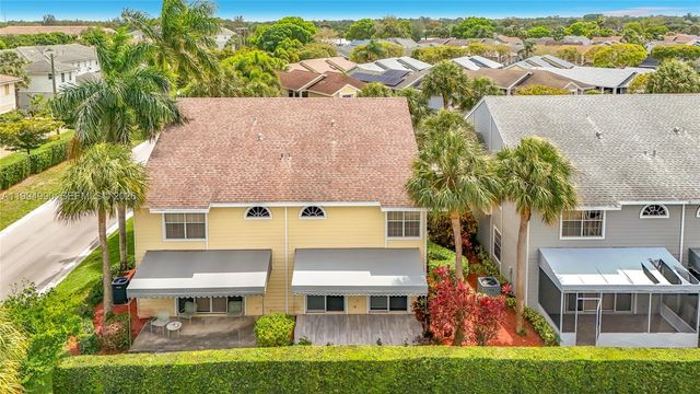 5043 Pointe Emerald Ln, Boca Raton, FL 33486