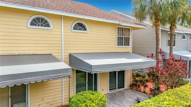 5043 Pointe Emerald Ln, Boca Raton, FL 33486
