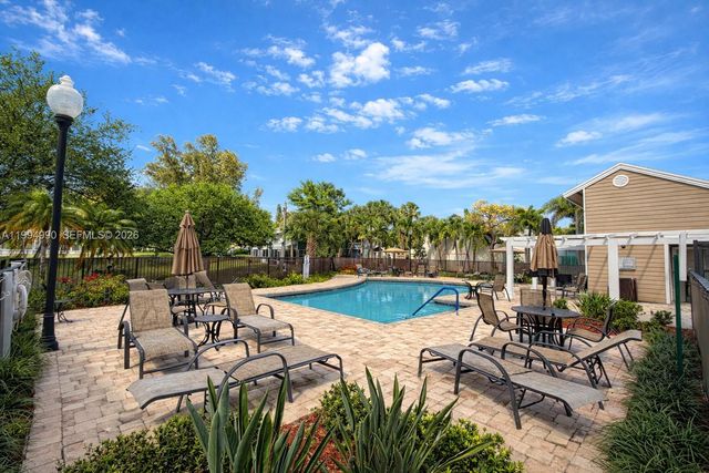5043 Pointe Emerald Ln, Boca Raton, FL 33486