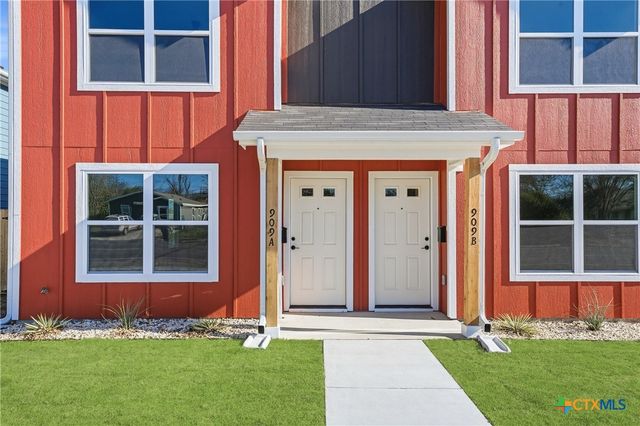 909 S Martin Luther King Jr Drive A & B, Temple, TX 76504