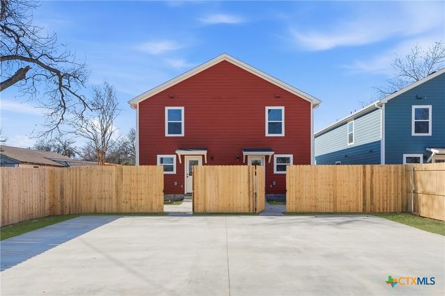 909 S Martin Luther King Jr Drive A & B, Temple, TX 76504